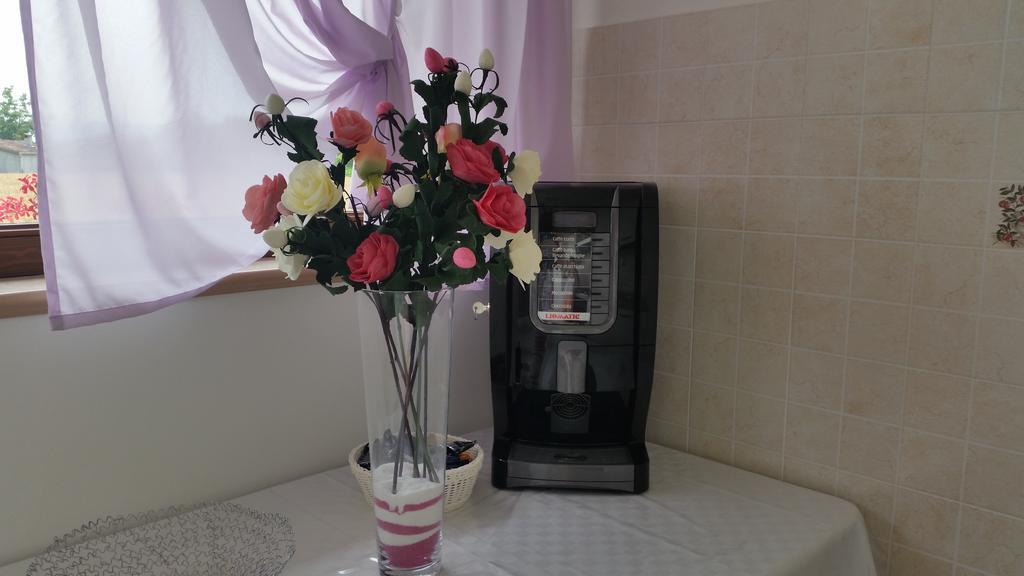 B&B Le Rose Spello Ngoại thất bức ảnh